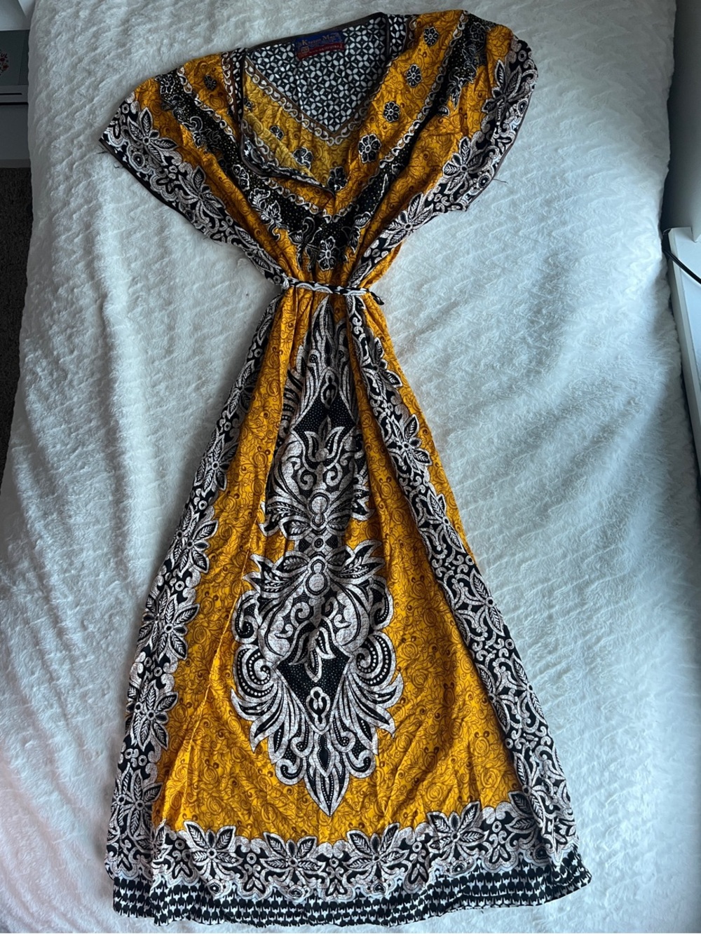 Yellow & Black Printed V-Neck Maxi Dress